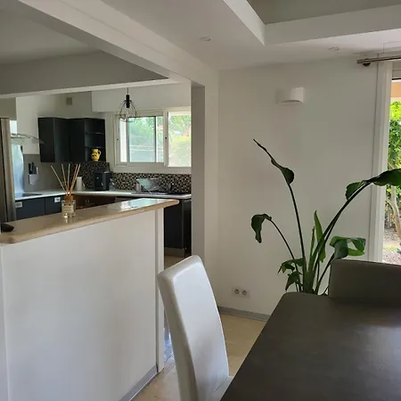 Apartment Rez-de-villa 